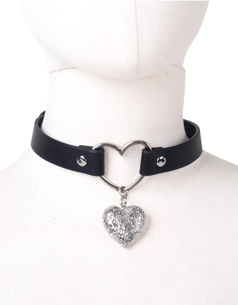 WILDCHOK Heart Pendant PU Collar, Leash Set with Hollow Heart Charm