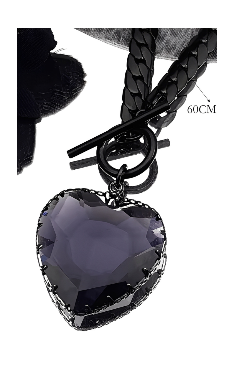 WILDCHOK - Heart Glass Pendant Choker