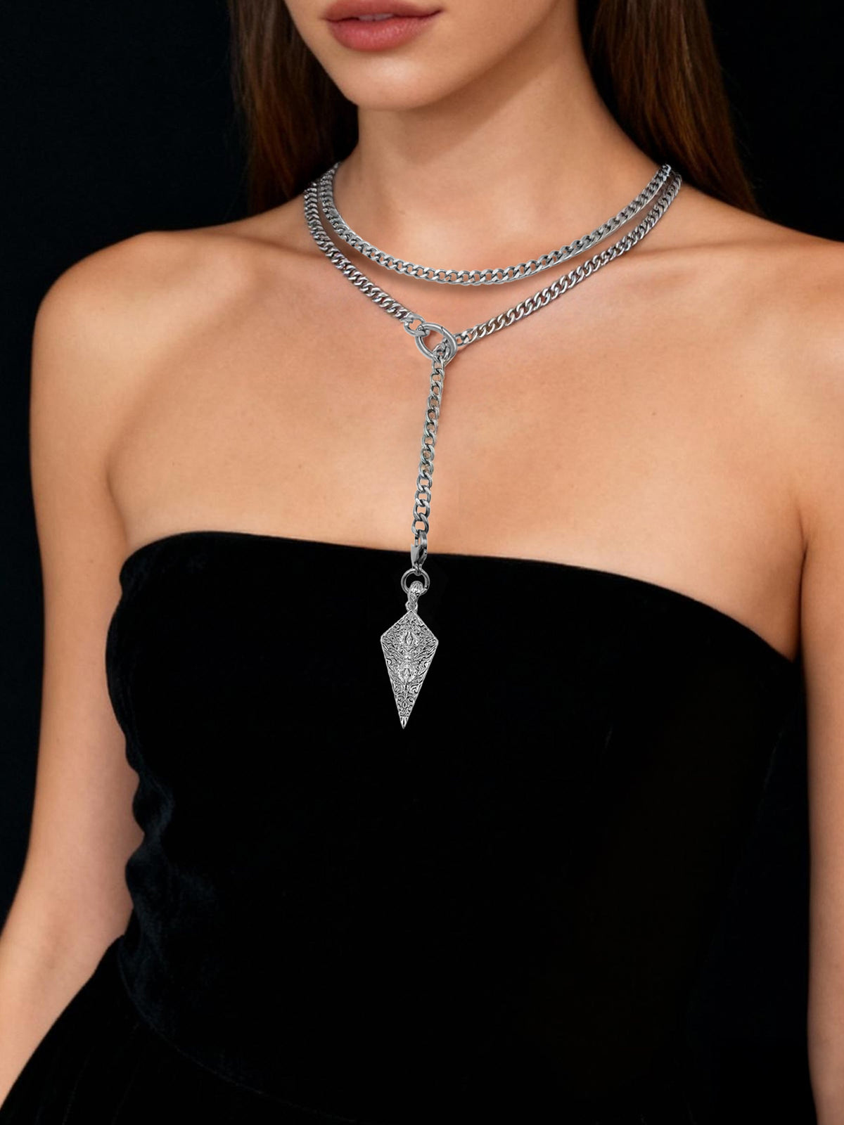 WILDCHOK - Knight’s Shield Loop Choker