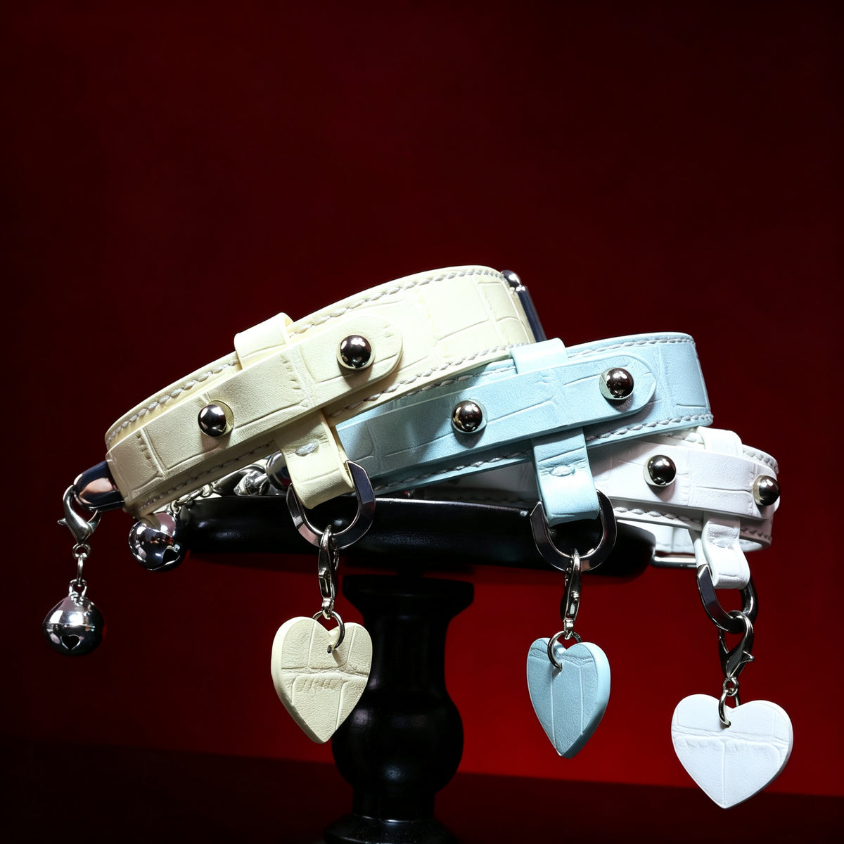WILDCHOK Microfiber Leather Unisex Choker Necklace with Bell‑Heart Pendant