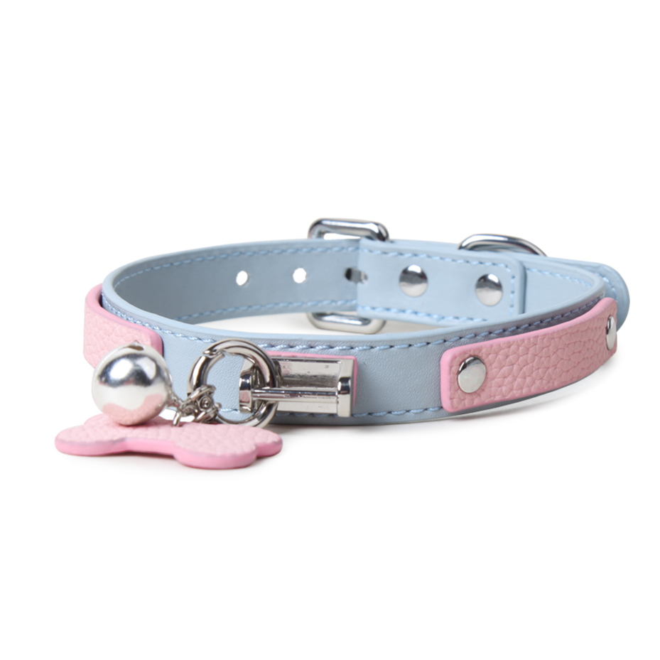 WILDCHOK Pink‑Blue Two‑Tone Cowhide Choker, Adjustable Necklace with Bone Charm & Bell