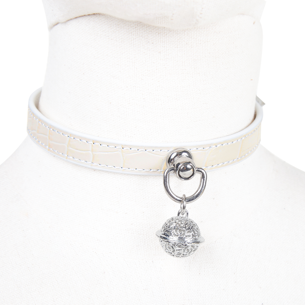 WILDCHOK White Croc‑Texture Genuine Cowhide Choker, Hollow‑Carved Silver Bell Charm