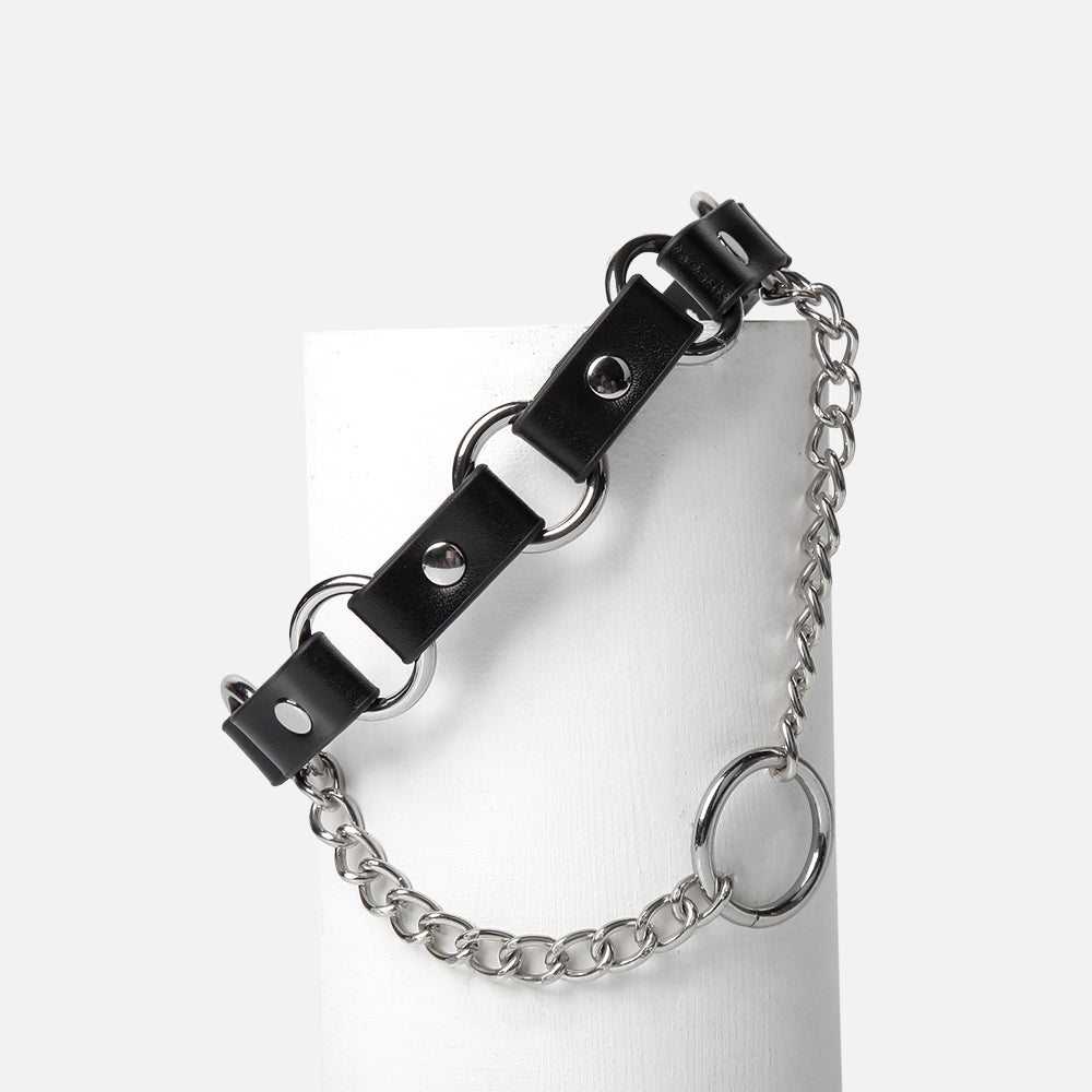 WILDCHOK Black PU Leather Choker | Multi O‑Ring Hardware with Front Chain Pendant