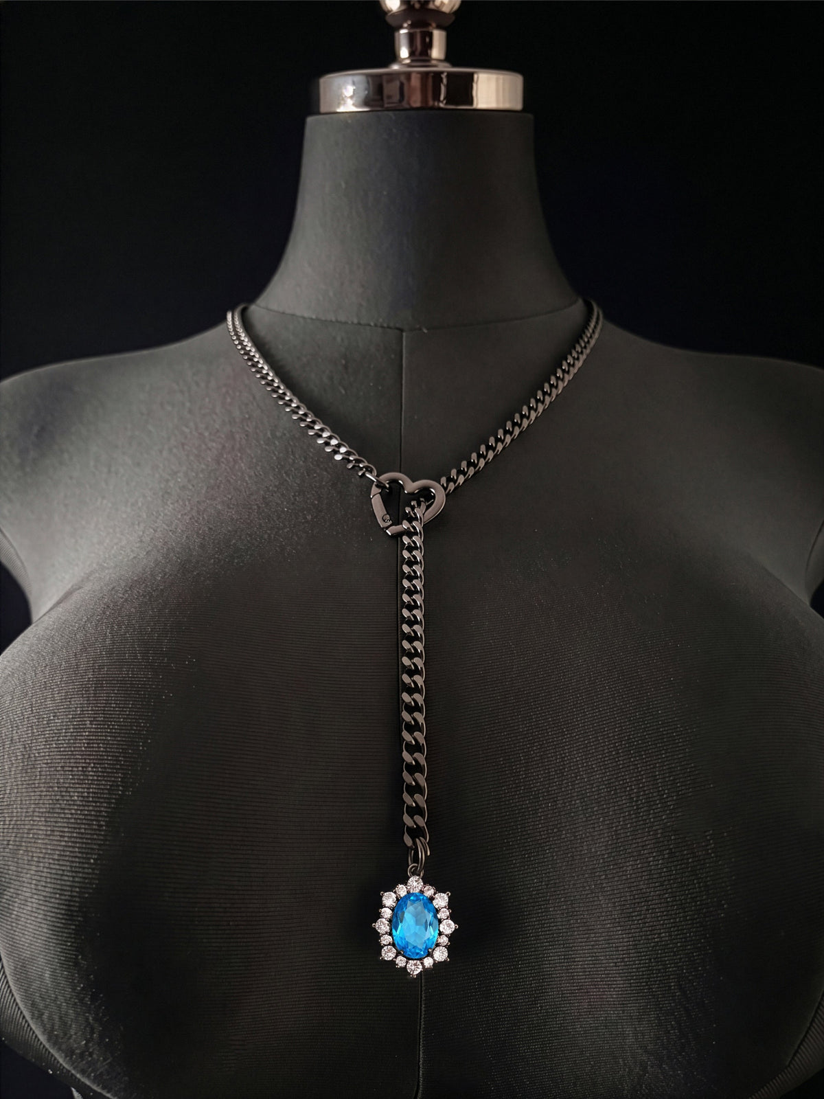 WILDCHOK - Gemstone Charm Slip Chain Choker