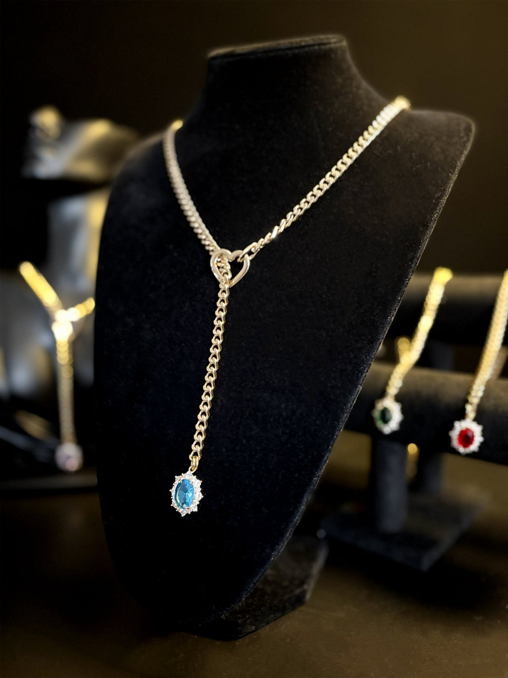 WILDCHOK - Gemstone Charm Slip Chain Choker