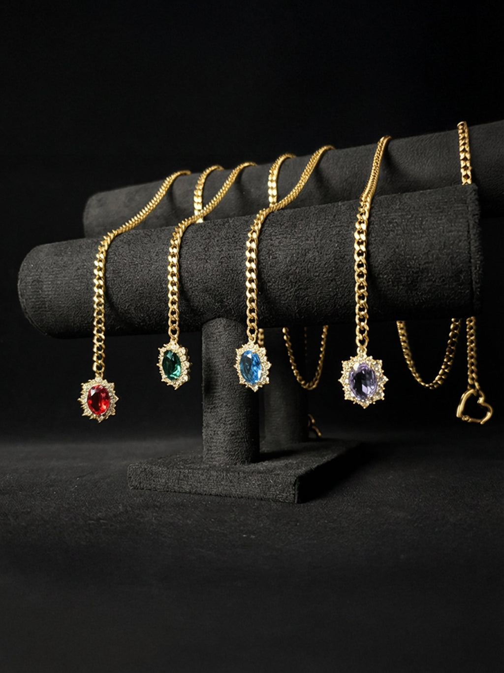 WILDCHOK - Gemstone Charm Loop Choker