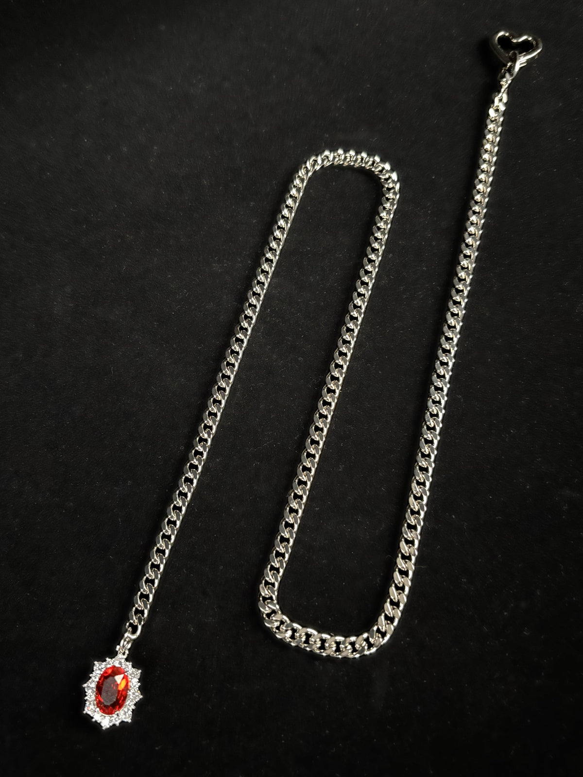 WILDCHOK - Gemstone Charm Slip Chain Choker