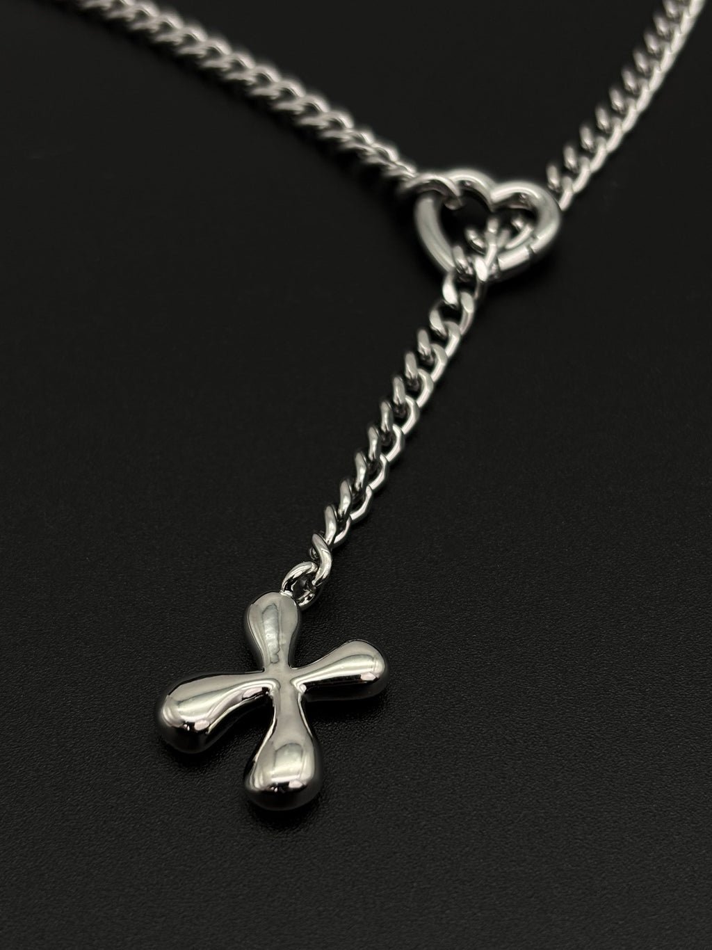 WILDCHOK - Initial Charm Loop Choker